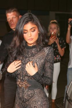 kylie-jenner-at-nice-guy-in-west-hollywood-07-31-2016_9