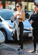 52239428 Supermodel Alessandra Ambrosio was spotted keeping up her fit physique as she hit the gym in Los Angeles, California on November 22, 2016. Alessandra showed off her sexy abs and back in a crop-top workout shirt. FameFlynet, Inc - Beverly Hills, CA, USA - +1 (310) 505-9876